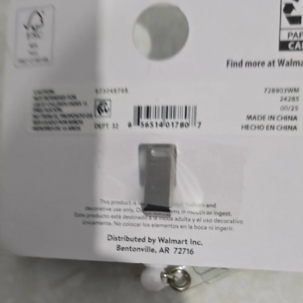 Floral ID Badge Holder‎ with Sparkle Center
